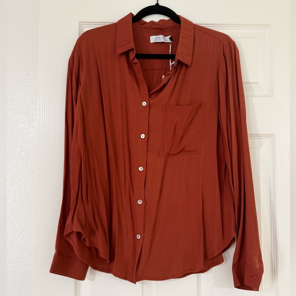 Ava Sky Women's Rust Button-Up Top